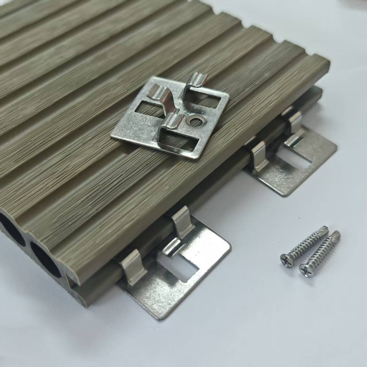Corner Bracket Angle - คลิปยึดพื้นไม้ไผ่ WPC แบบซ่อน ทรงสี่เหลี่ยม สแตนเลส 100
