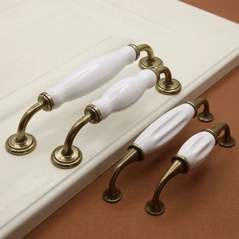 มือจับเซรามิคสังกะสีอัลลอยด์สี - Restoration Hardware Furniture Used บทวิจารณ์และราคา