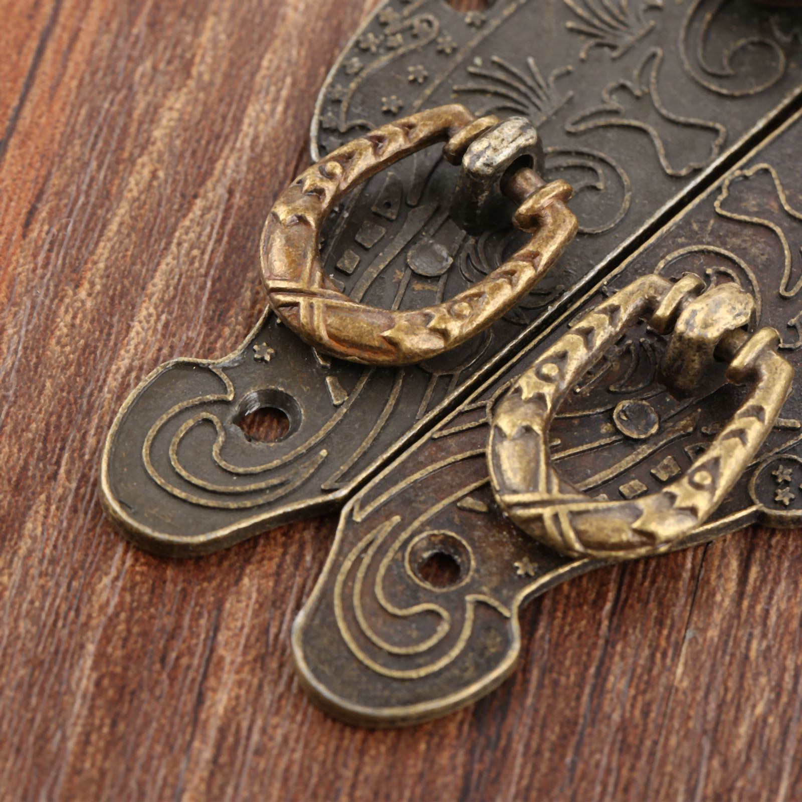 กลอนล็อคกล่องโบราณ 1 ชิ้น แบบว - Furniture Hardware Antique บทวิจารณ์และราคา