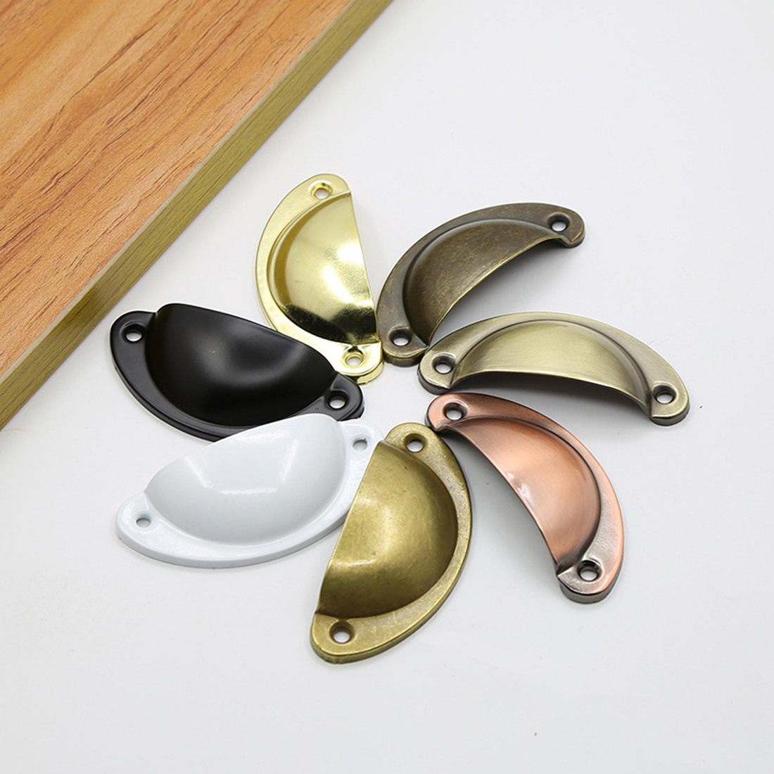 มือจับตู้ลิ้นชักแบบเปลือกหอย 1 - Vintage Furniture Hardware Pulls บทวิจารณ์และราคา